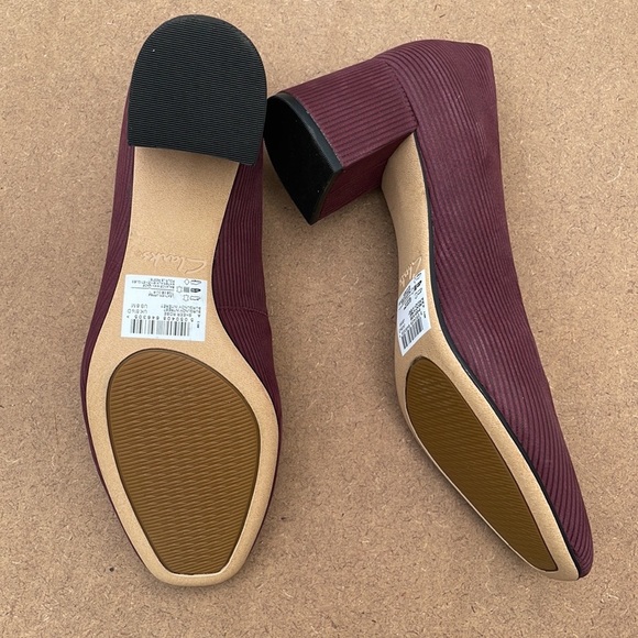 Clarks sheer Rose burgundy interest Square Toe Pumps Shoes - Picture 7 of 7